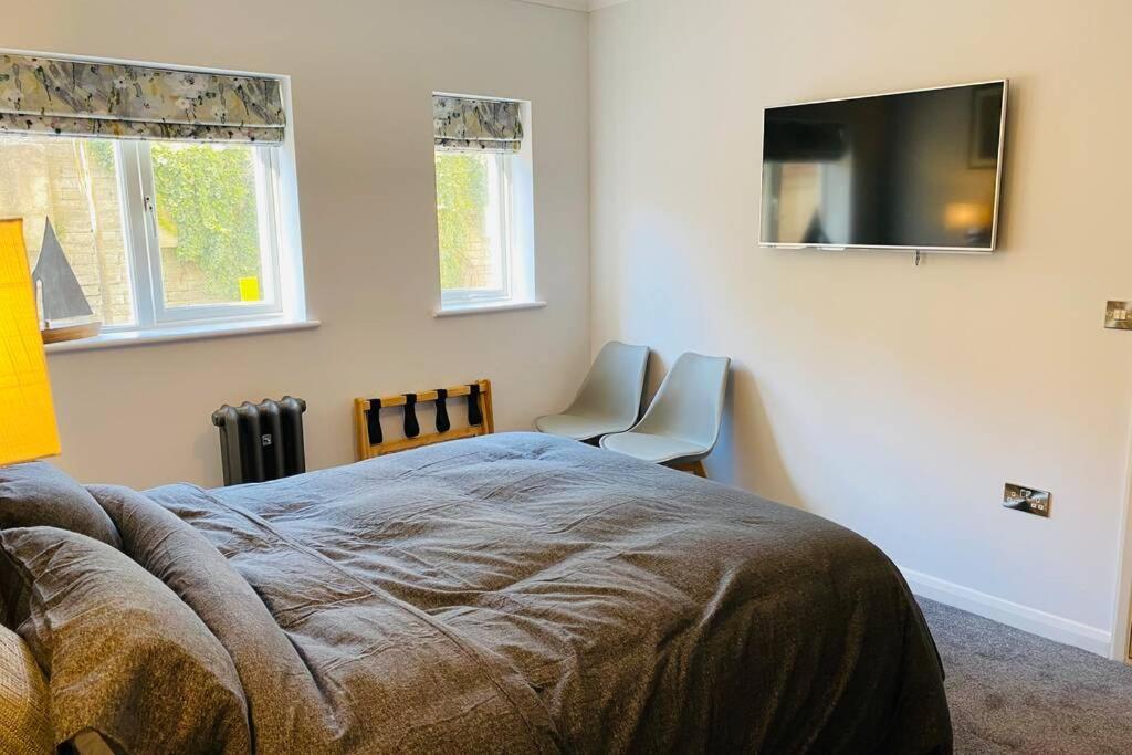Luxury Apartment-golden Triangle, Parking & Garden Apartment